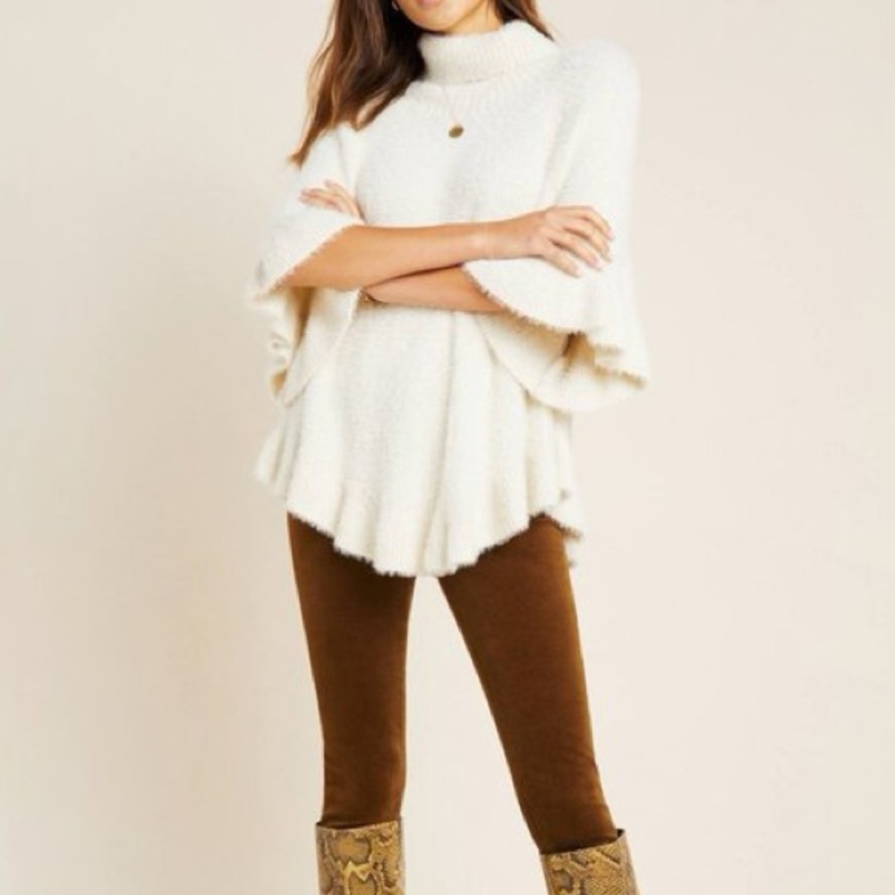 Anthropologie Falling Snow Ruffled Poncho One Size Like New